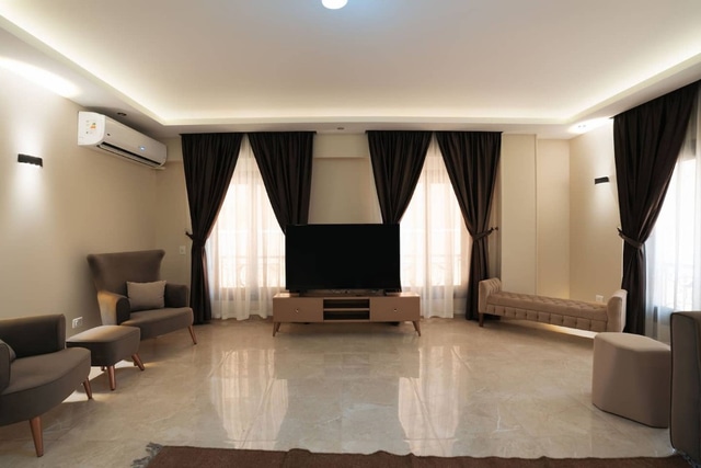 3BR Family Comfort near Arkan Plaza