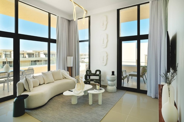 Spacious G-Cribs Penthouse | Expansive Terrace