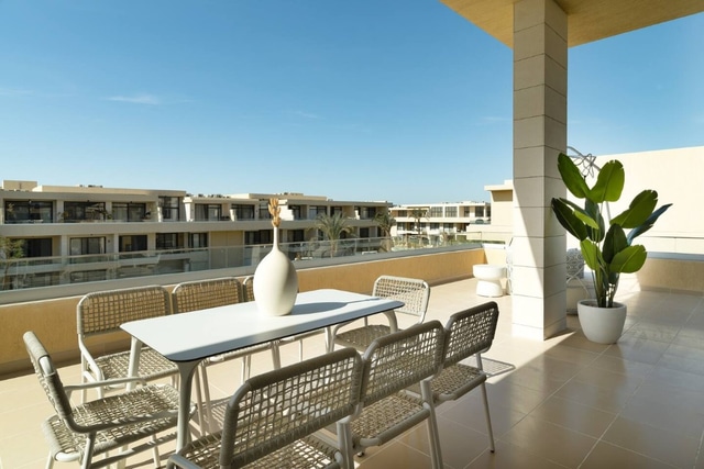 Spacious G-Cribs Penthouse | Expansive Terrace