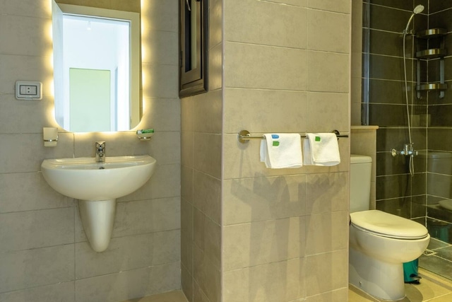 Spacious G-Cribs Penthouse | Expansive Terrace