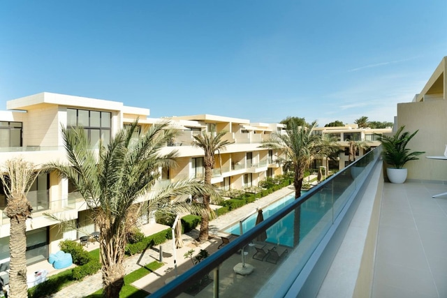 Spacious G-Cribs Penthouse | Expansive Terrace