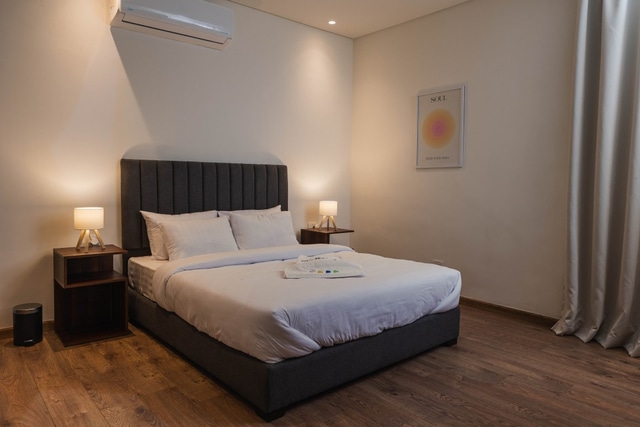 Nile-View | Luxe 1BR Apartment